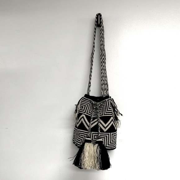 THE BIKINI ROOM Black and White Bohemia Bag - Picture 2 of 13